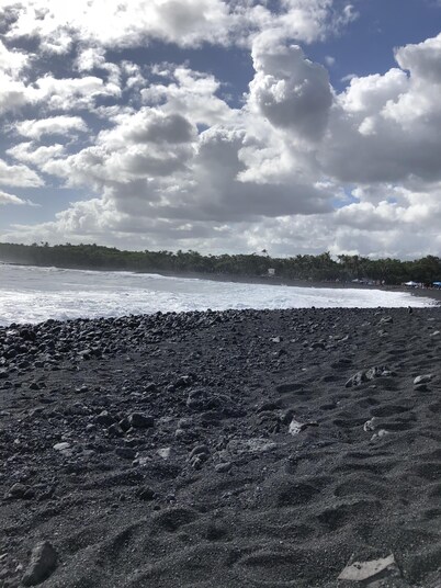 Exceeding Expectations at Hale Aloha Kaloli~Air Conditioning Throughout the Home