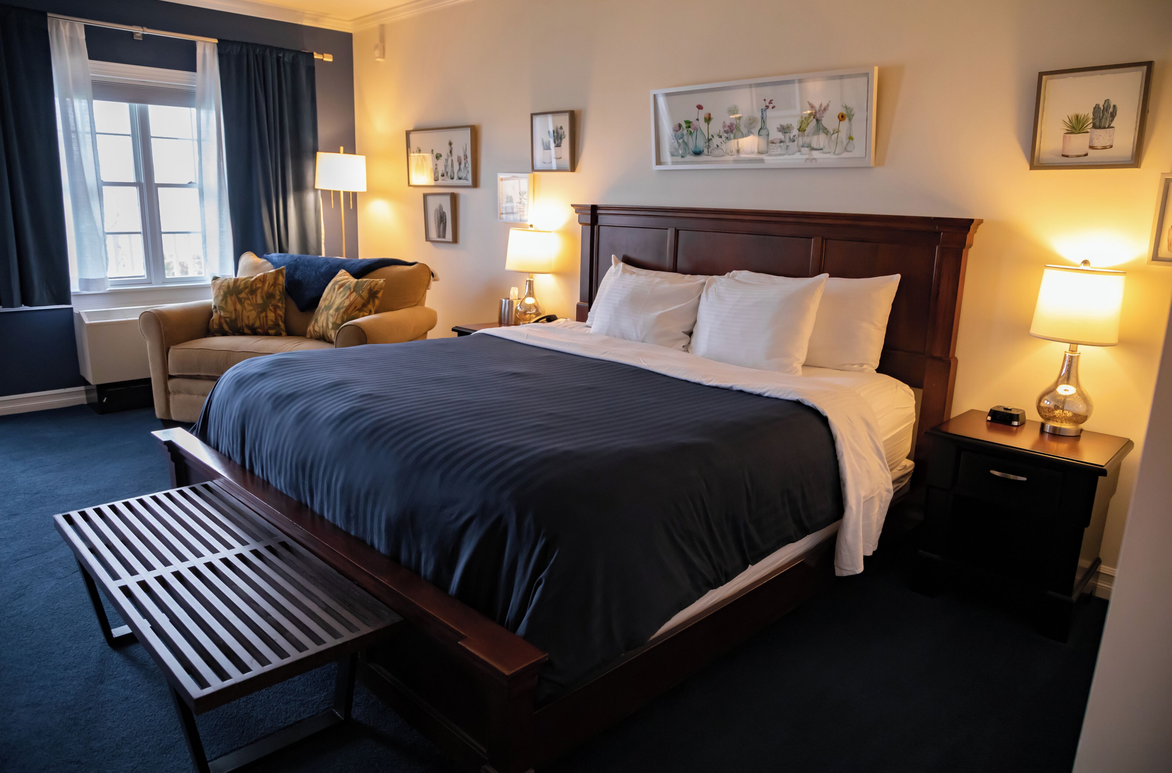 Lakeview Room | Premium bedding, pillowtop beds, iron/ironing board, free WiFi
