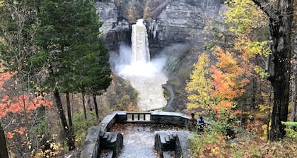 Inn at Taughannock Falls
