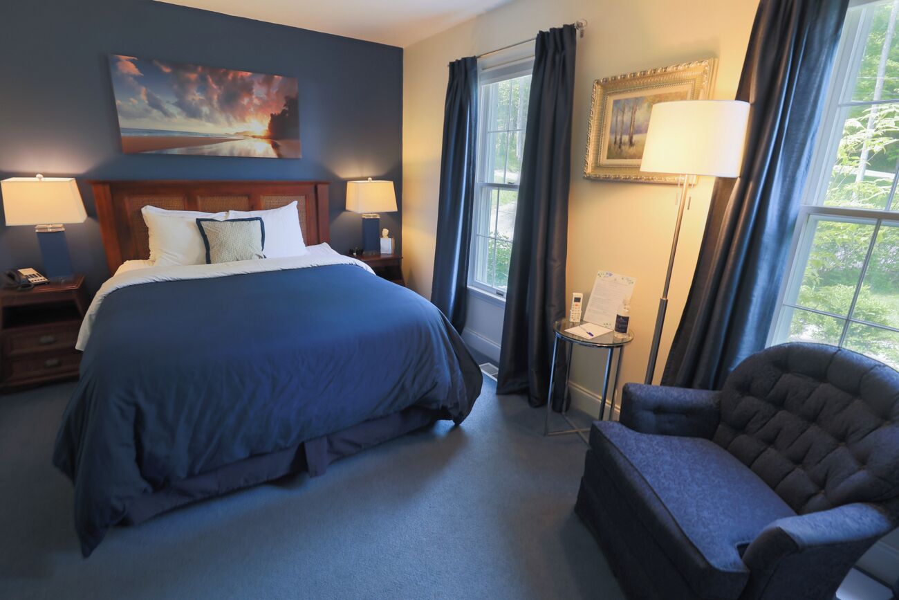 Hillside Terrace Room