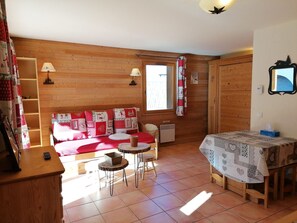 Interior - Spacious and well-equipped studio in Pra-Loup, near nature (Pra-Loup)
