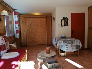 Interior - Spacious and well-equipped studio in Pra-Loup, near nature (Pra-Loup)