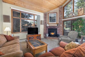 Smart-TV, peis, videospill og DVD-spiller