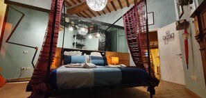 2 bedrooms, desk, soundproofing, iron/ironing board