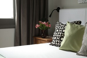 Family Apartment, 2 Bedrooms, Non Smoking | Free WiFi, bed sheets