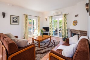 Fernseher, DVD-Player