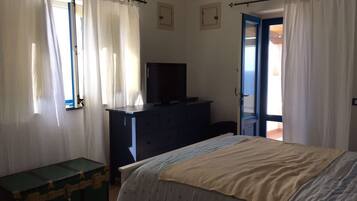 3 habitaciones, cuna de viaje, wifi y ropa de cama