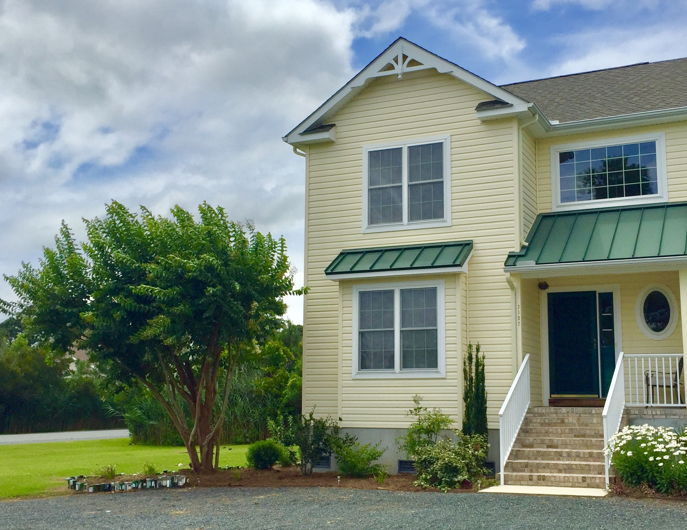 PET-FRIENDLY! Just Steps To Famous Chincoteague Pony Penning & Carnival Grounds