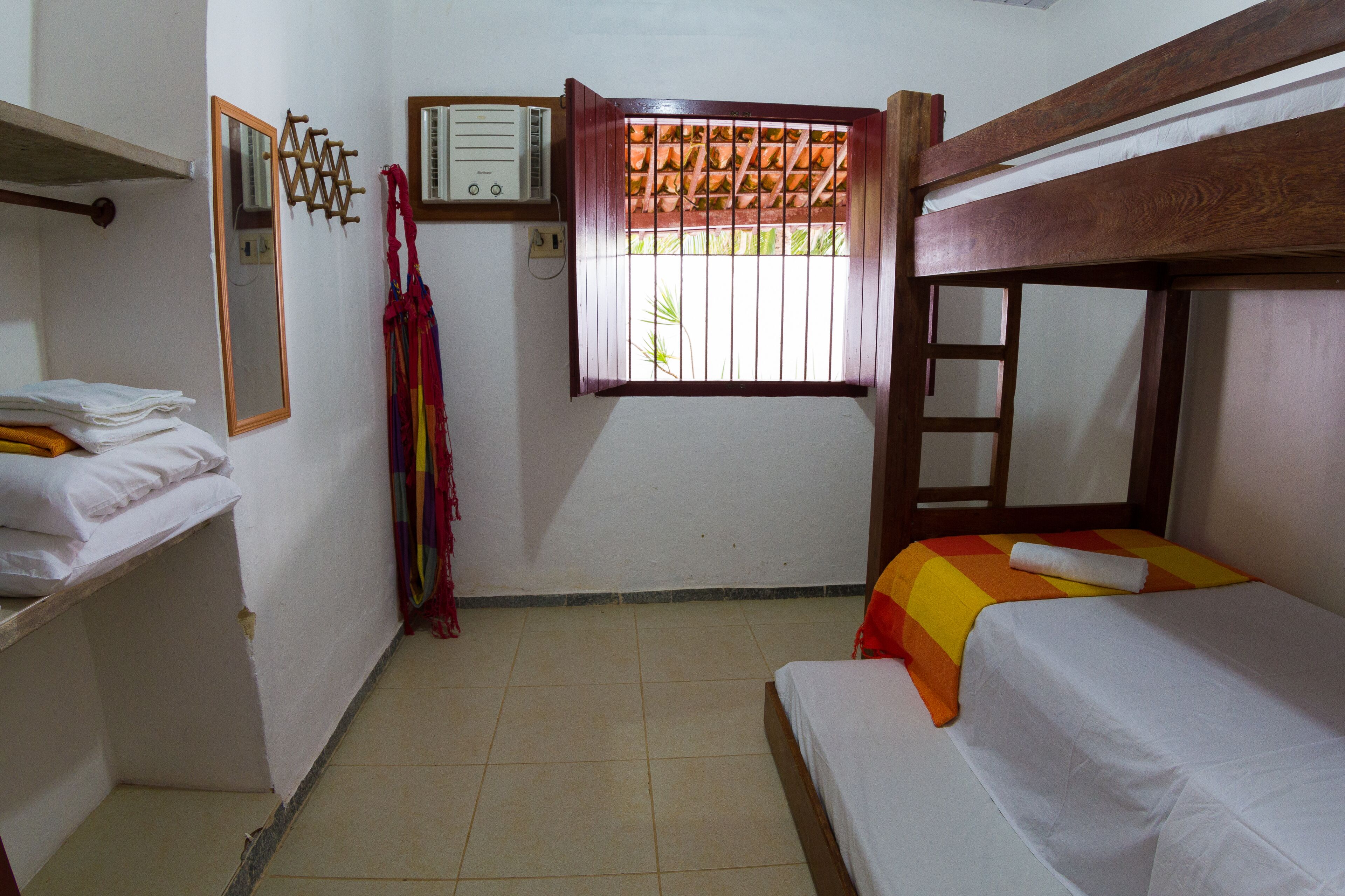 House with 5 bedrooms (3 suites) 'Foot in the Sand' in Serrambi