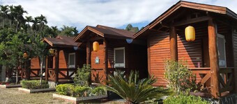 Yumenguan Mountain Villa