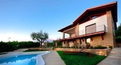 Self catering Residence Masnaiot for 2 people