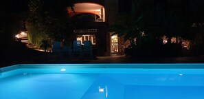 Utomhuspool