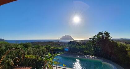 Appartement avec piscine privée donnant sur TAVOLARA