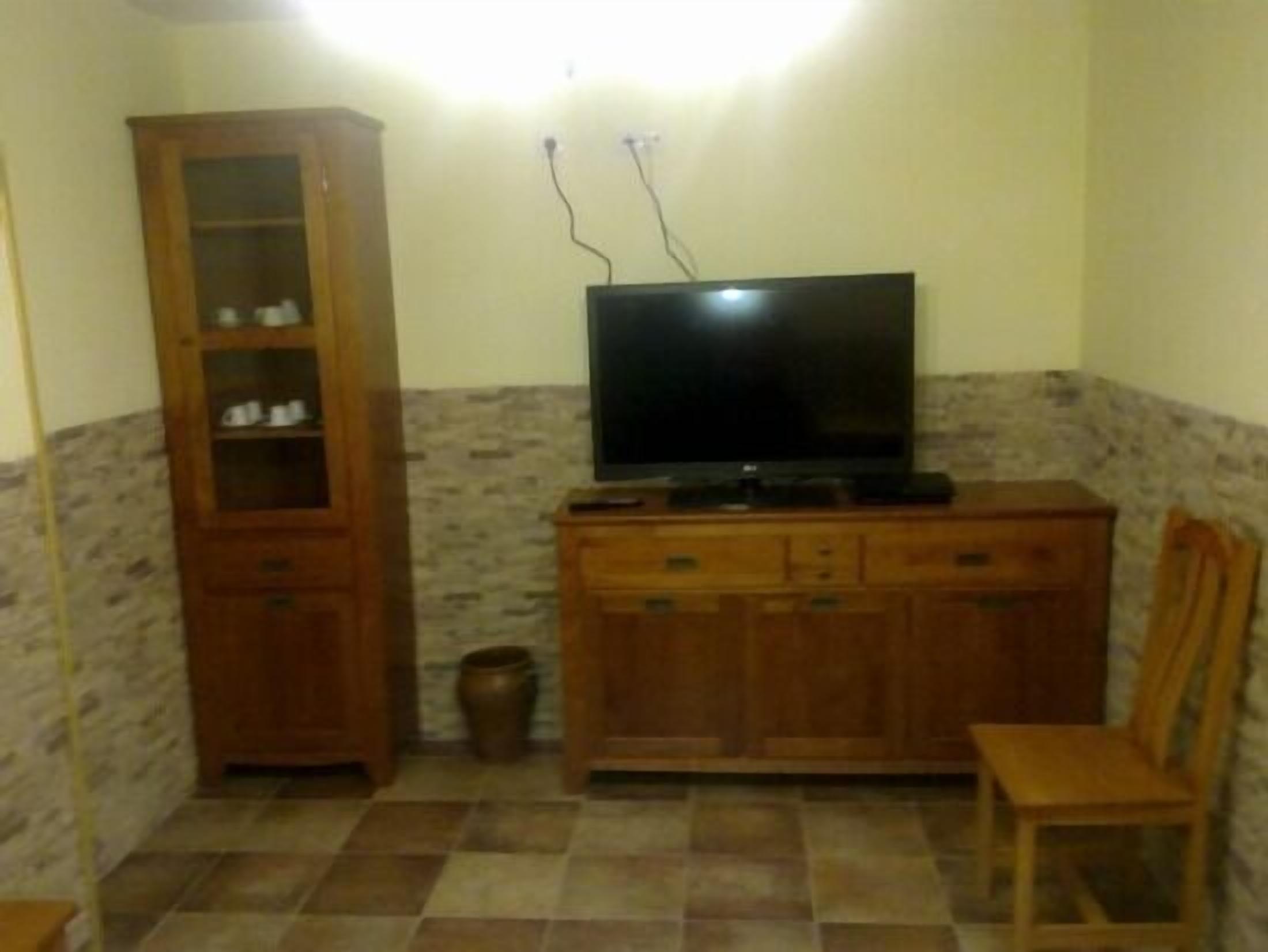 Las Callejuelas cottage for 2 people and playground