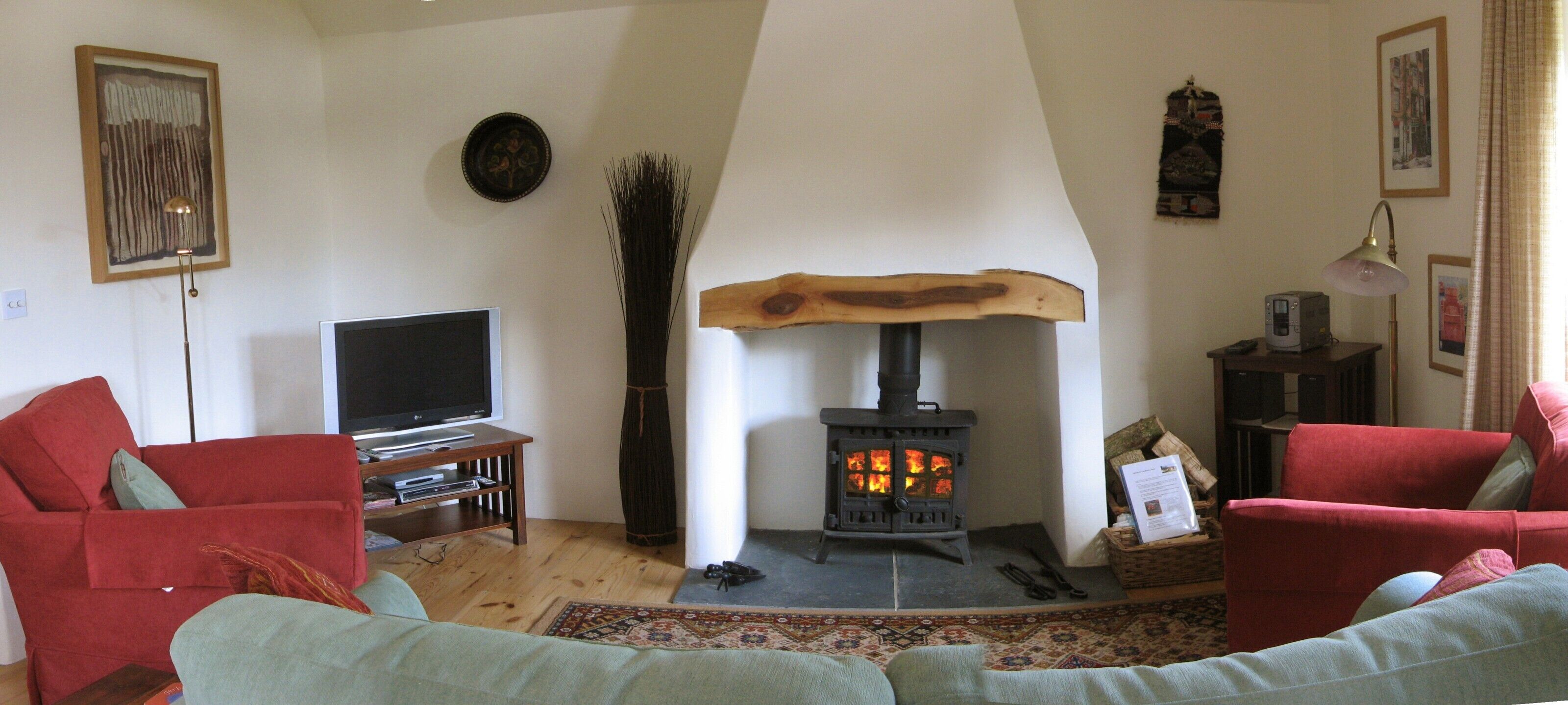 Rural Retreat - Gold Award, 4 Star Barn in a Beautiful Garden - 5 miles to Wells