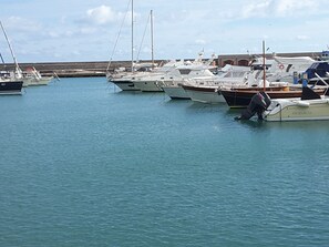 Marina/club náutico