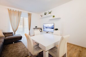 Dining - La Boutique del Vento - Exclusive apartment 5 minutes from Piazza dell'Unità (Trieste)