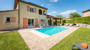 A two-story house with a swimming pool, outdoor seating, and a covered patio area. - Villa Lune for 10 people with private pool (Vallon Pont D'Arc)