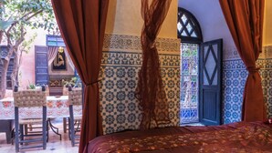 5 عدّة غرف نوم وخدمة الإنترنت