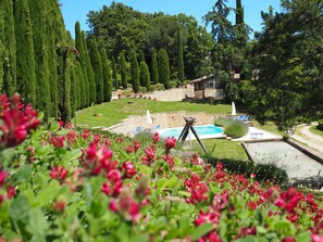 Property grounds - Casa Acacia, an ancient tower nestled in the green hills of San Giminiano (San Gimignano)