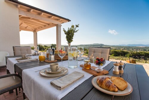 Alghero Spectacular Villa Carrabufas sea view  near the centre