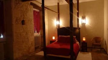 5 dormitorios, tabla de planchar con plancha, cuna de viaje y Internet