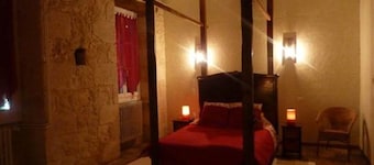 GĂźte de 15 personnes.