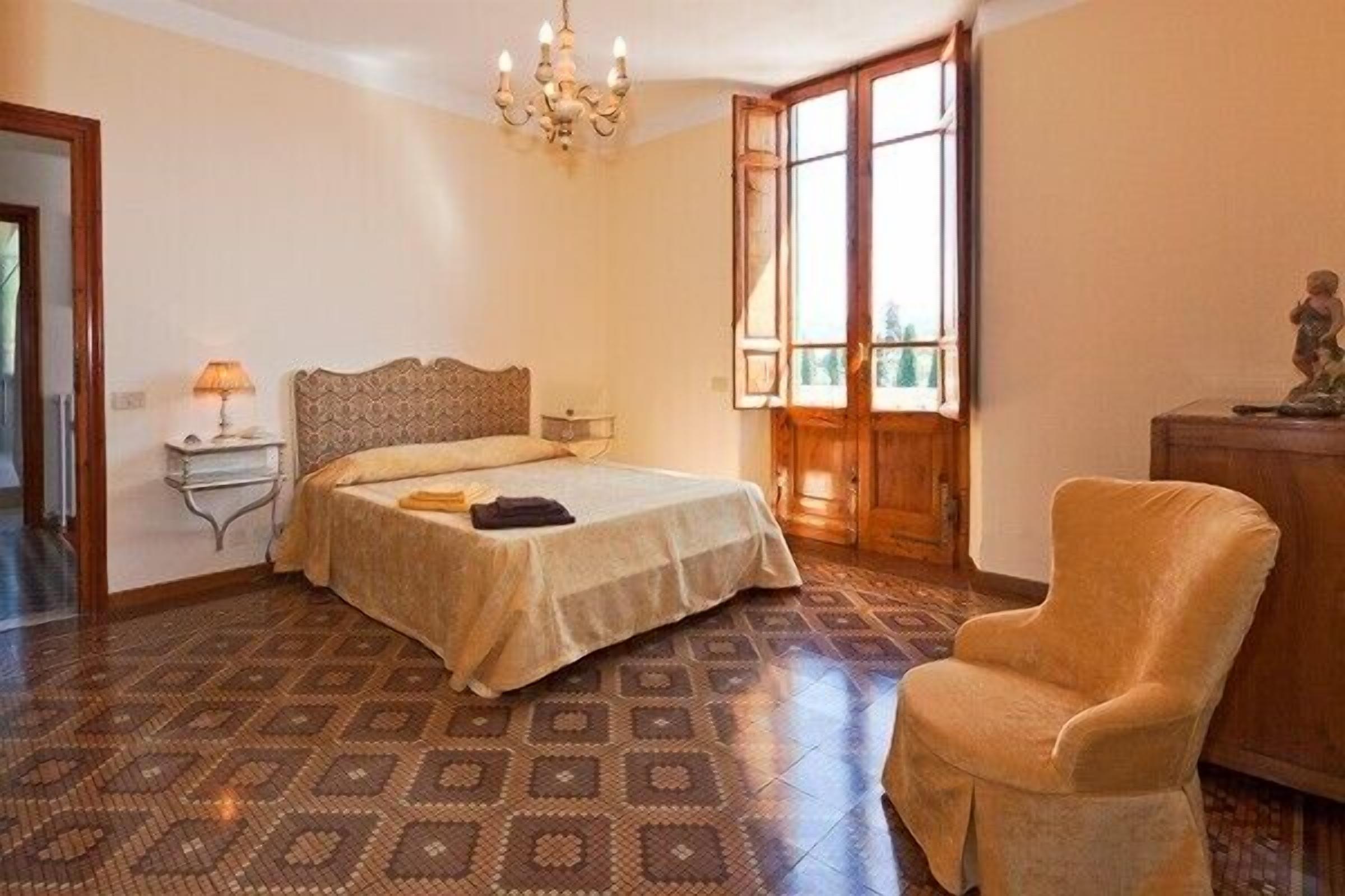 6 chambres, fer et planche à repasser, Wi-Fi gratuit, draps fournis