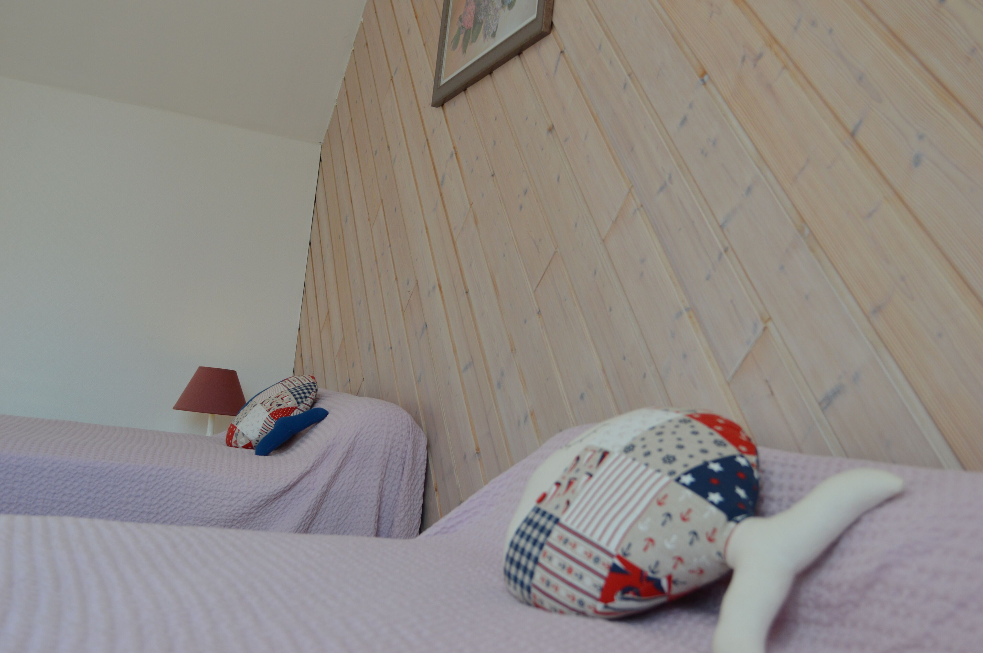 2 habitaciones, tabla de planchar con plancha y wifi gratis 