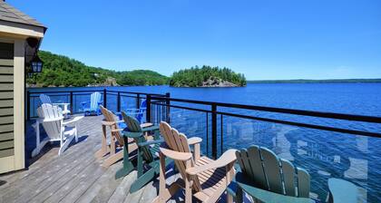 Beautiful Custom Built Muskoka Boathouse!