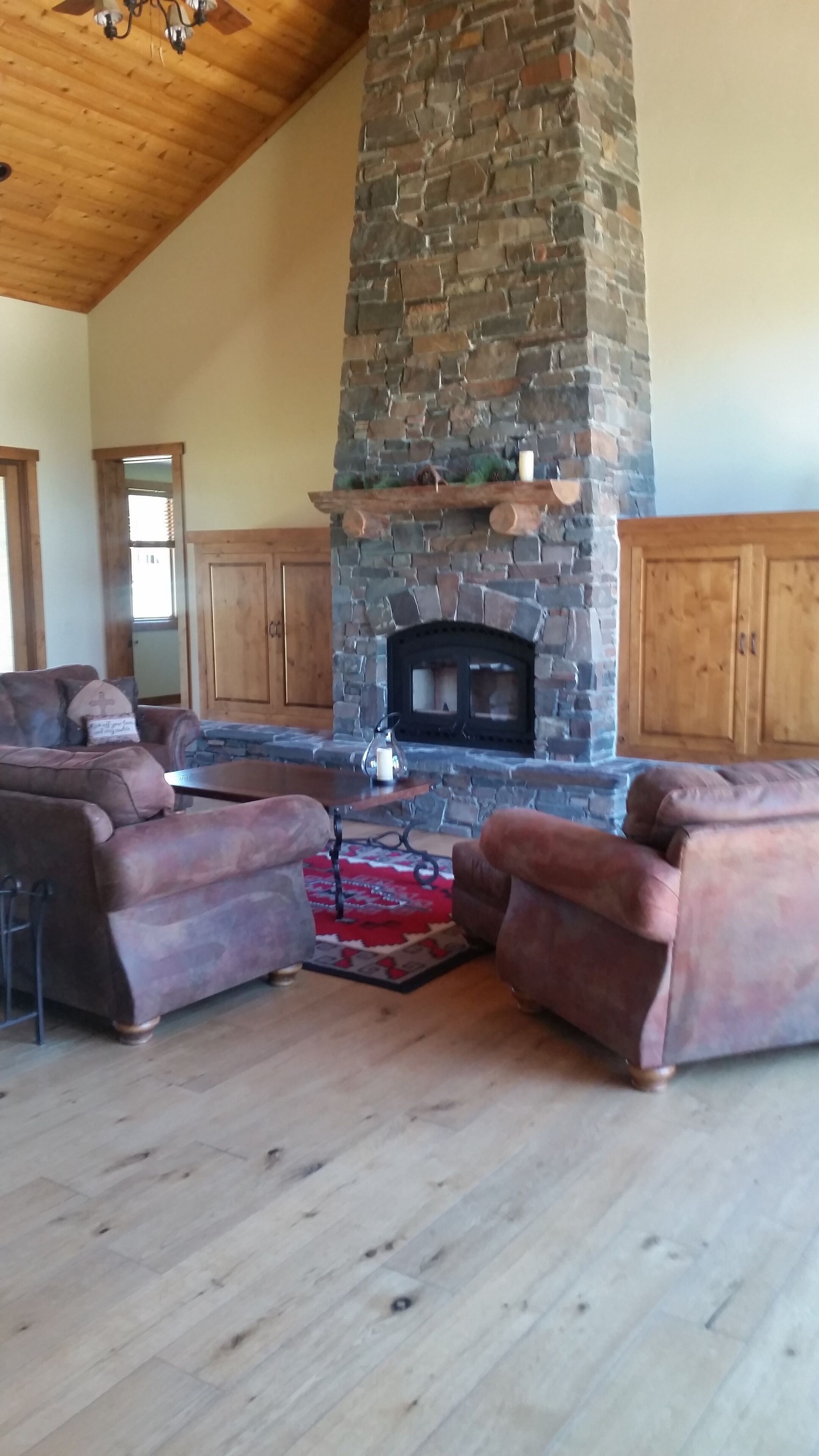 Western Inspired Lodge on Acreage