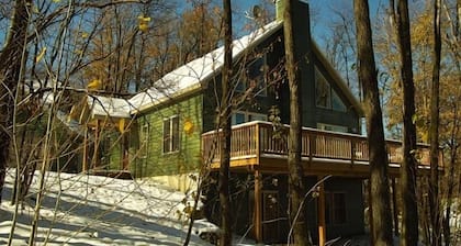 Stocked, Beautiful, Comfortable Mountain Home - Perfect Family Getaway