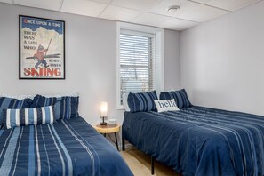 4 bedrooms, desk, iron/ironing board, free WiFi - Stocked, Beautiful, Comfortable Mountain Home - Perfect Family Getaway (Somerset)
