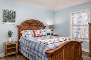 4 Schlafzimmer, Schreibtisch, Bügeleisen/Bügelbrett, kostenloses WLAN