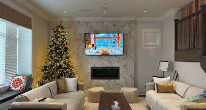 Vancouver West Cozy Retreat by Host Launch