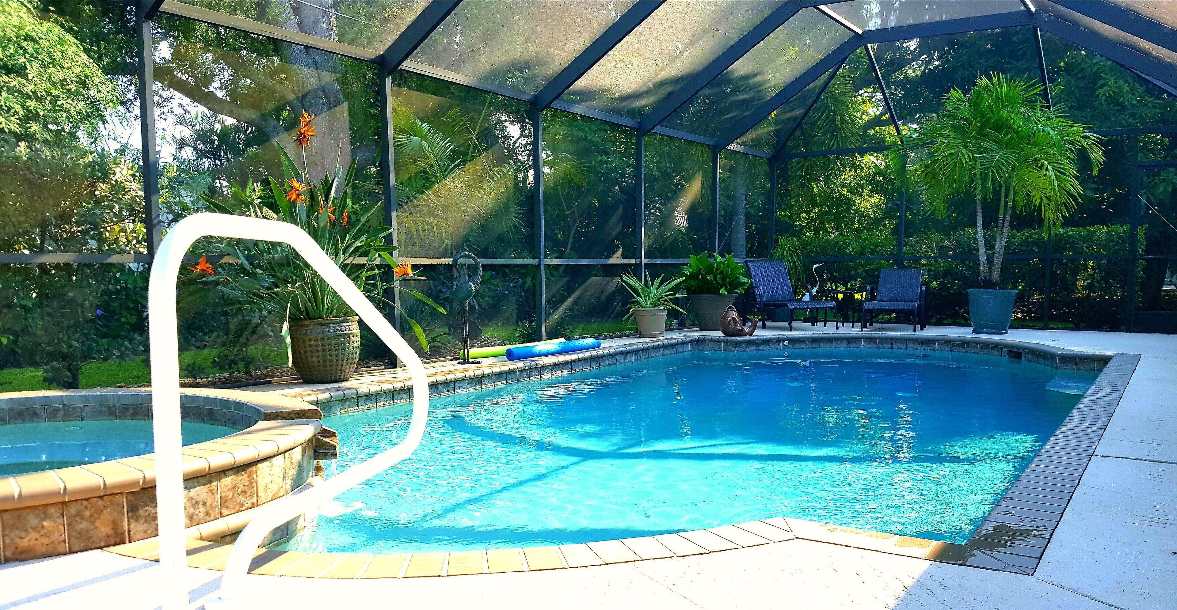 Wonderful Home with HEATED Spa and Pool in quiet neighborhood