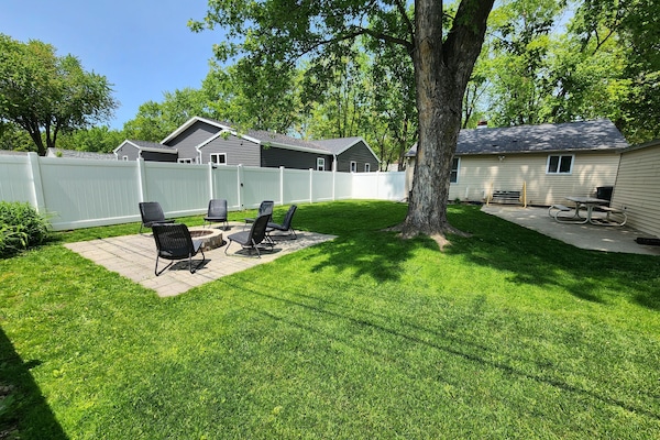 Enjoy beautiful Wisconsin weather while tailgating in the large fenced backyard
