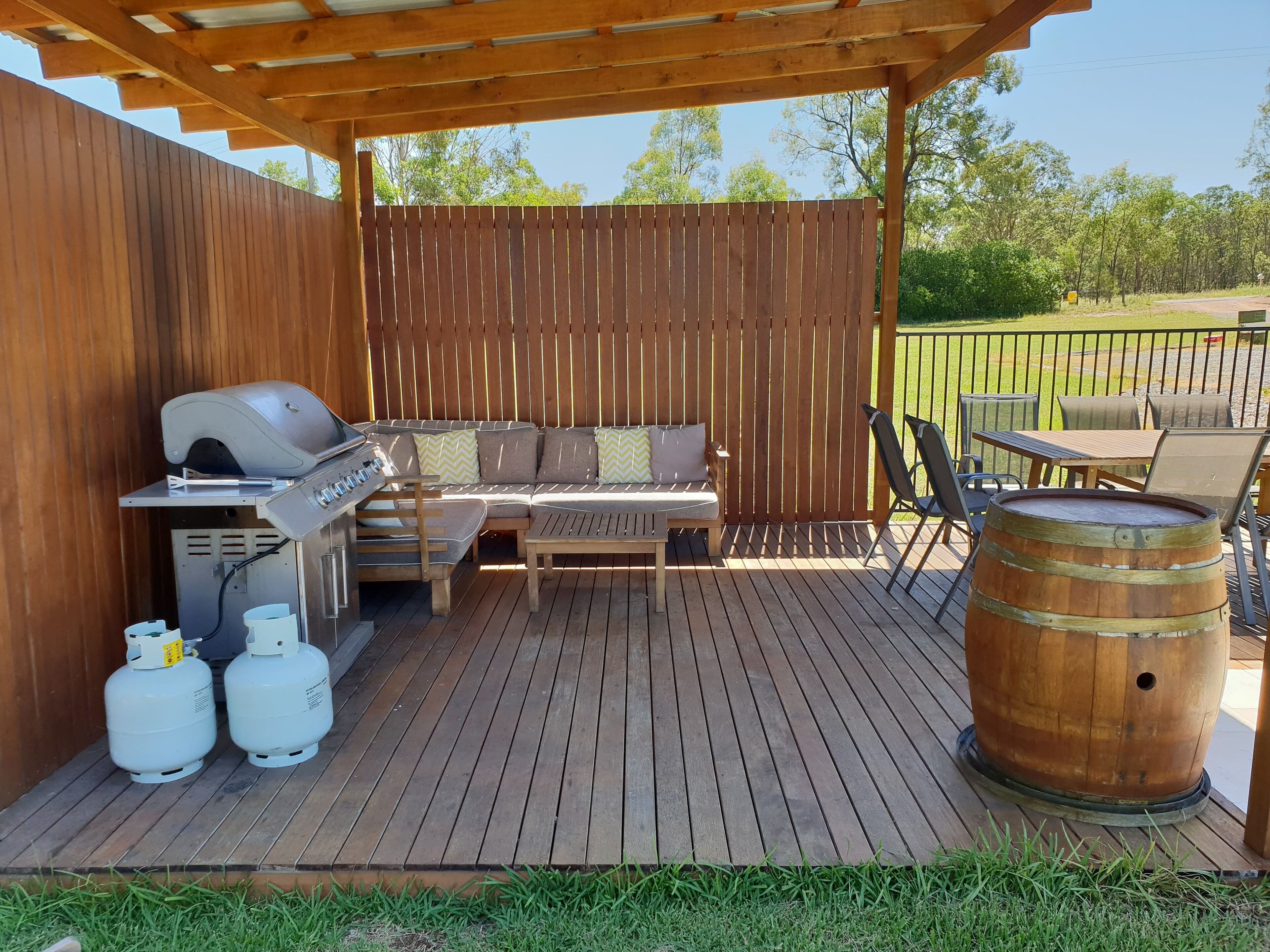 Casa Sangiovese Pokolbin 6 bedroom 5bathroom home with private pool. — image 2