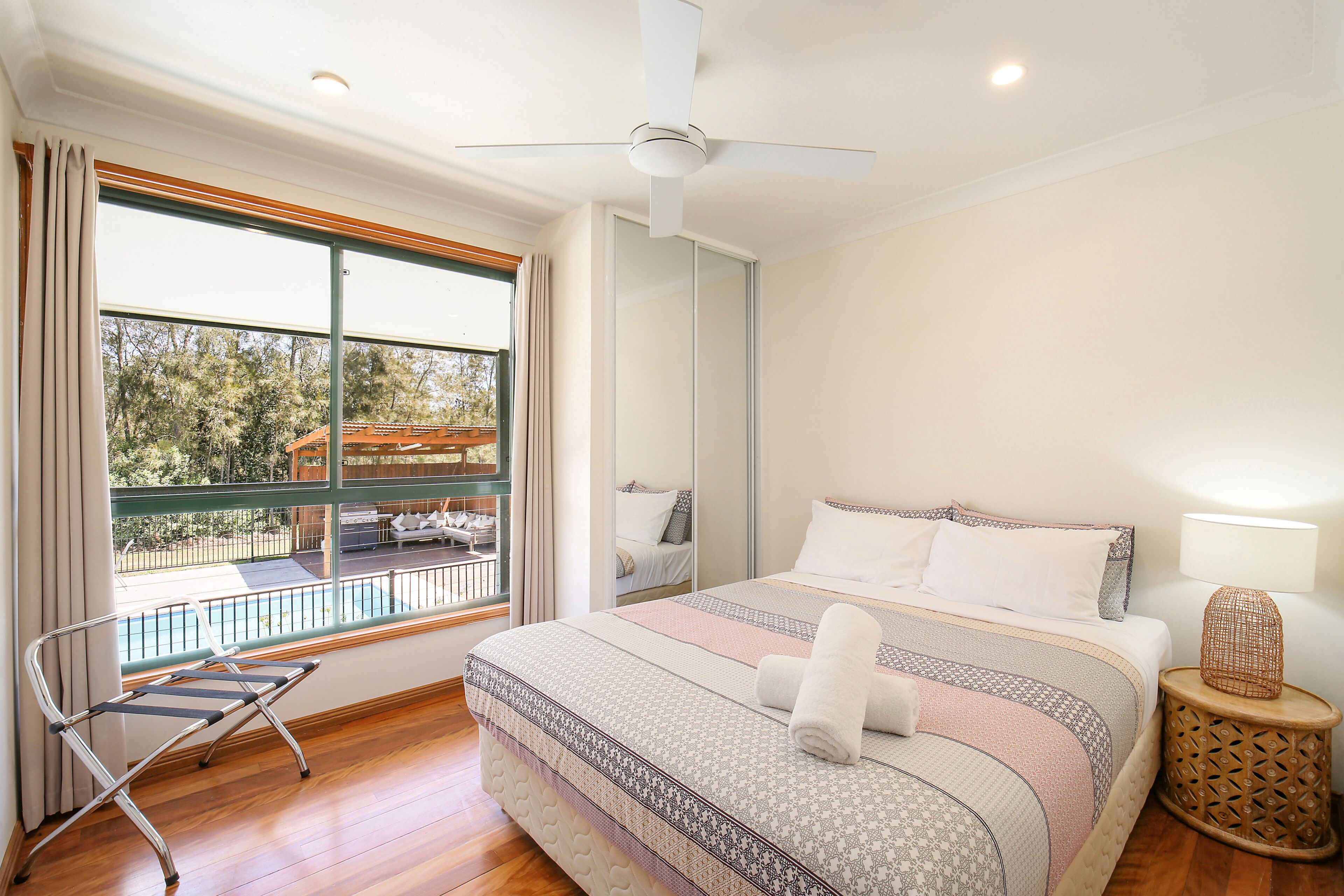 Casa Sangiovese Pokolbin 6 bedroom 5bathroom home with private pool. — image 16