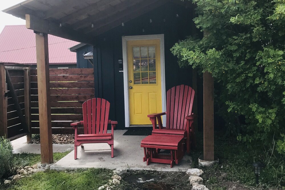 Cozy center Philipsburg Studio Guest Cottage