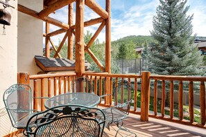 Outdoor dining - X2745 | Gorgeous Interiors | Amazing Views | Hot Tub | Winter Shuttle (Steamboat Springs)