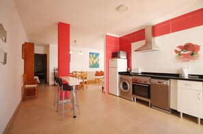 Fridge, microwave, oven, dishwasher