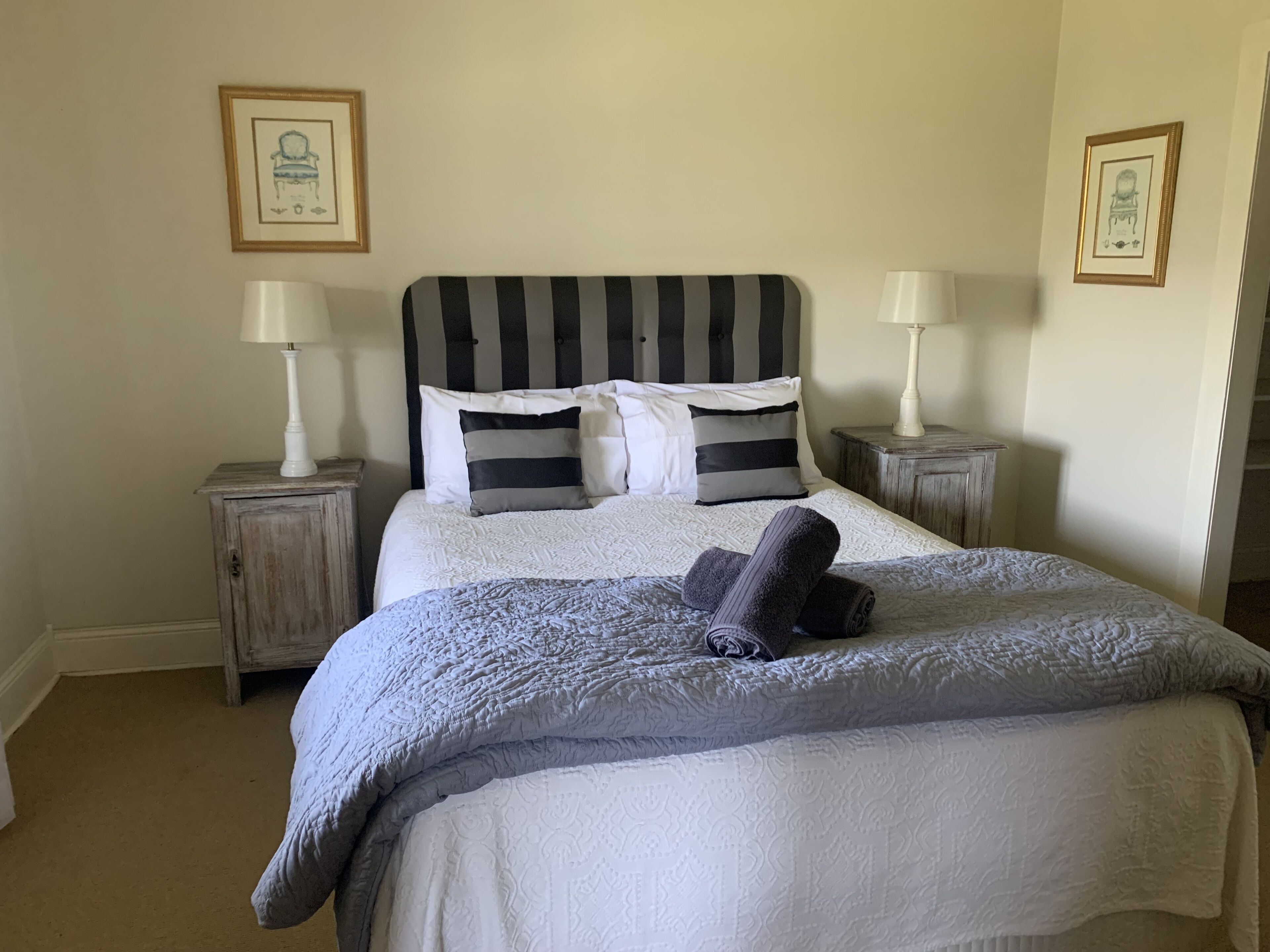 Jasper Cottage Jaspers Brush