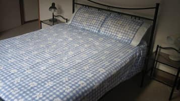 3 habitaciones, tabla de planchar con plancha y wifi gratis