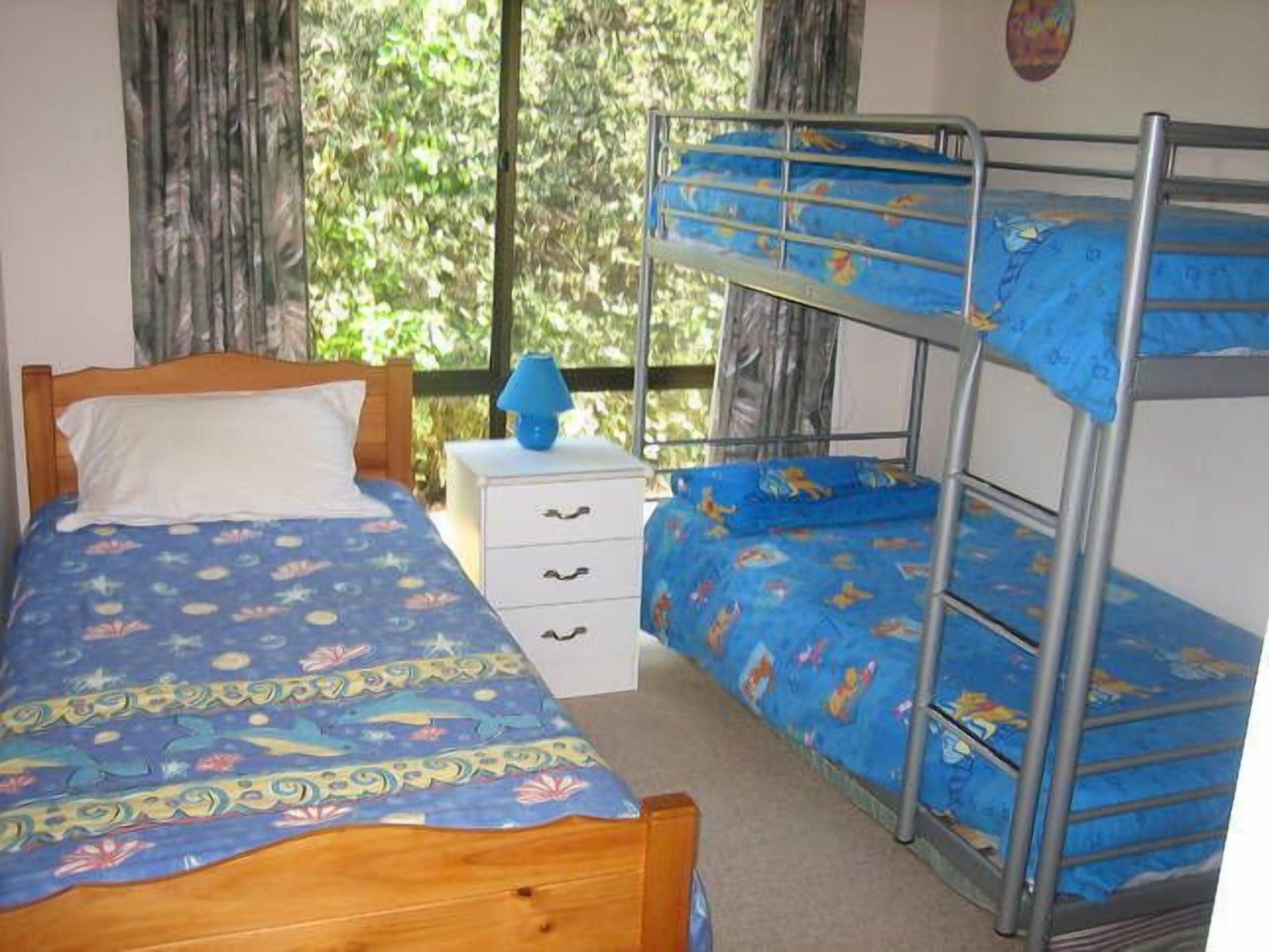 3 bedrooms, iron/ironing board, free WiFi