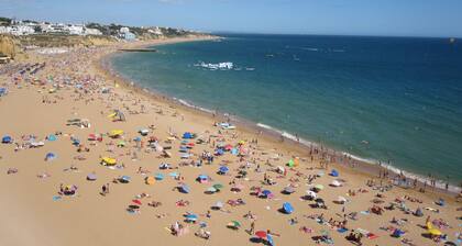 Albufeira: pleasant comfortable apartment with airco