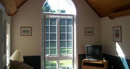 Geräumig und am Sonntag River! Herbstrabatte beinhalten Endreinigung und Haustiergebühr!