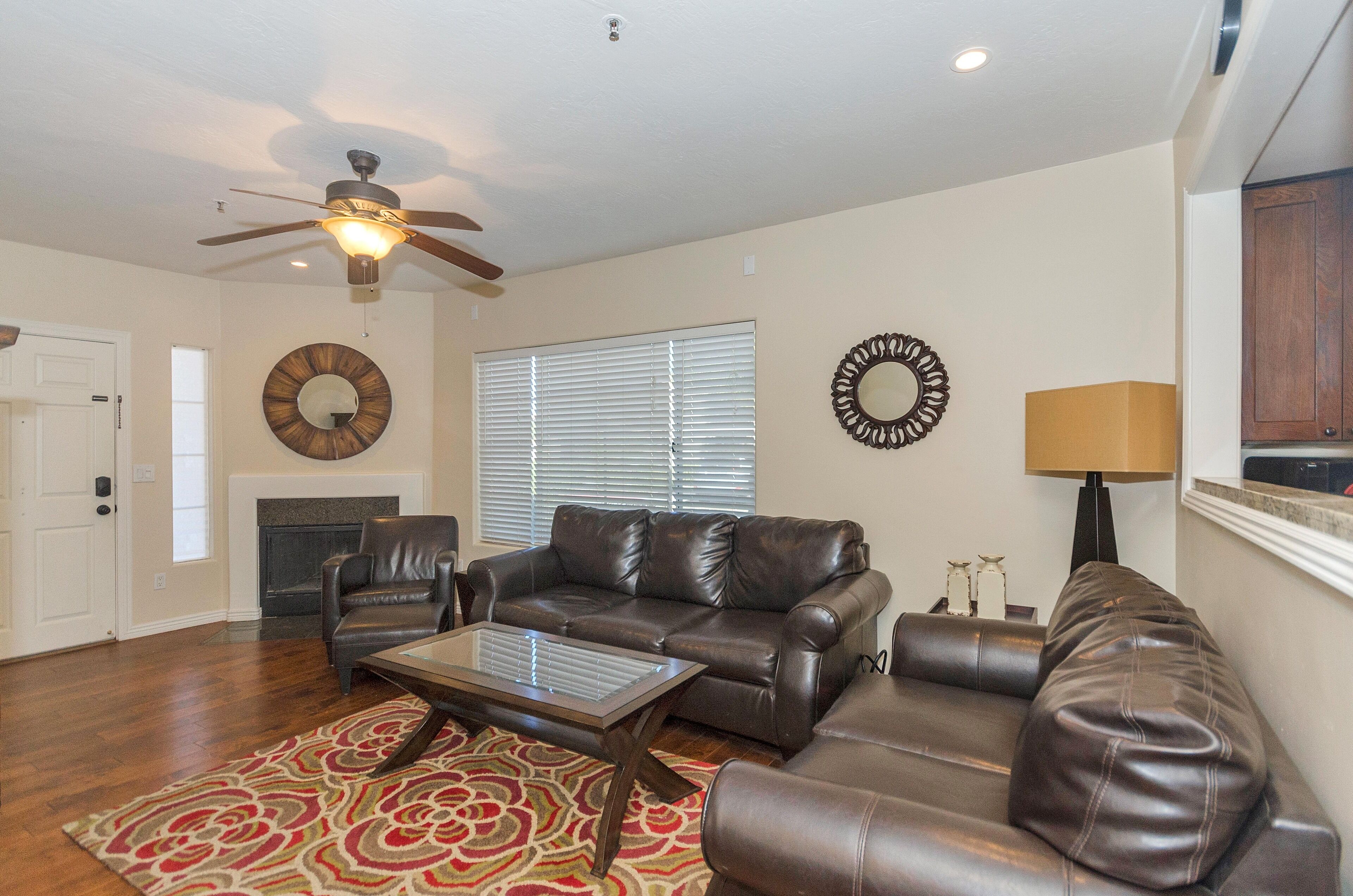 Beautiful, 3 Bedroom Scottsdale Condo