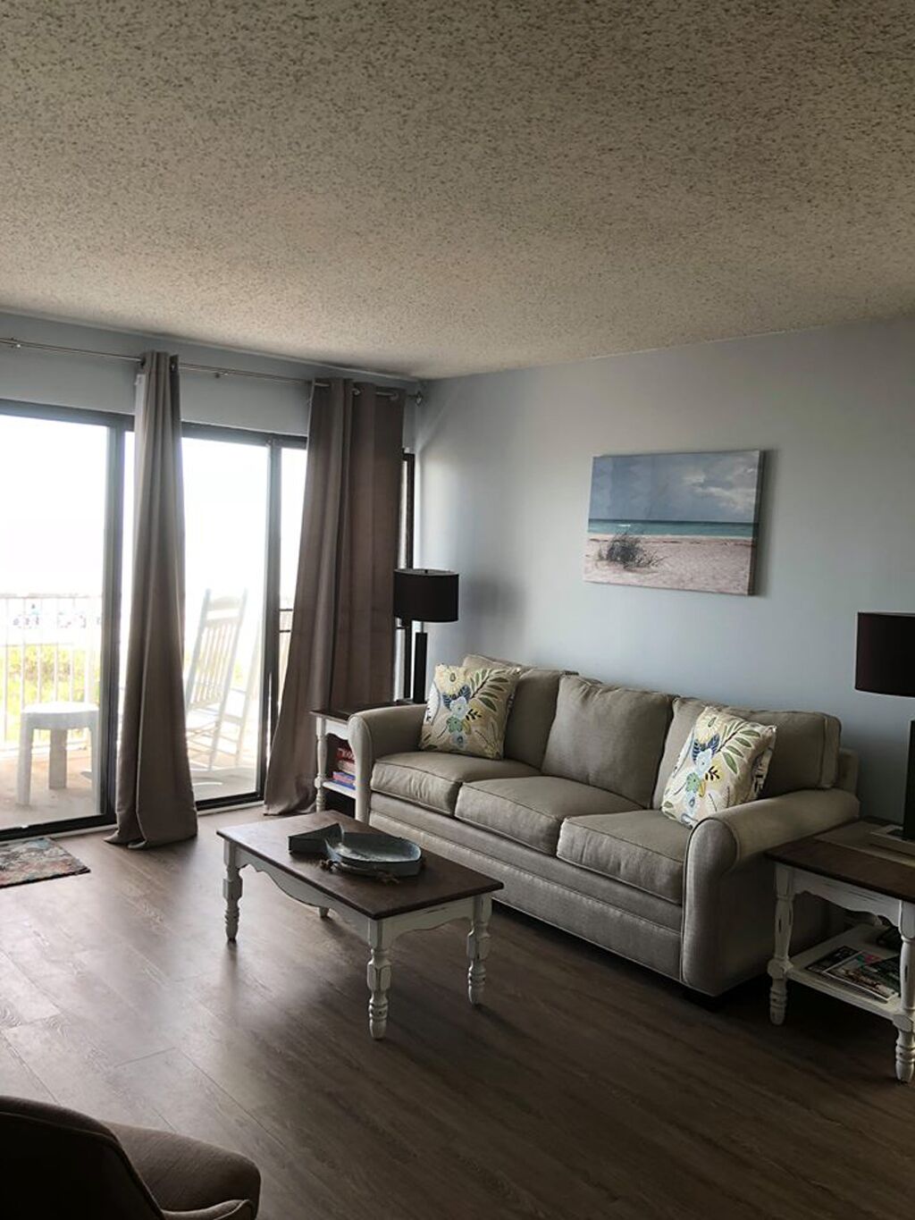 Newly Renovated Oceanfront Condo in Family Safe North Myrtle (Cherry Grove)