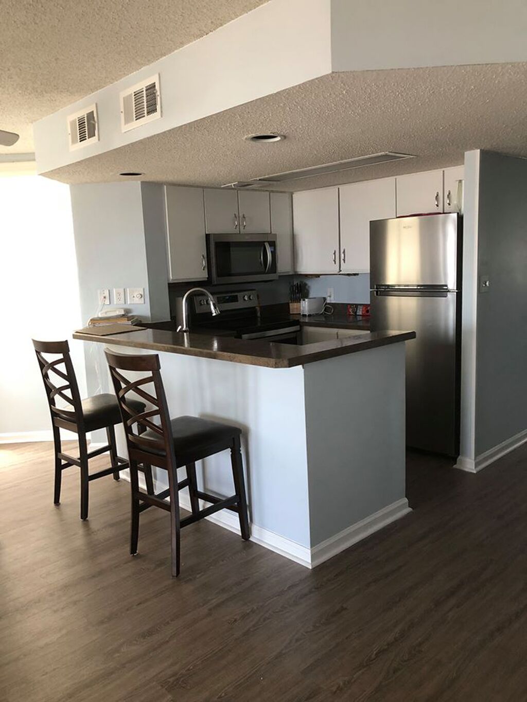 Newly Renovated Oceanfront Condo in Family Safe North Myrtle (Cherry Grove)